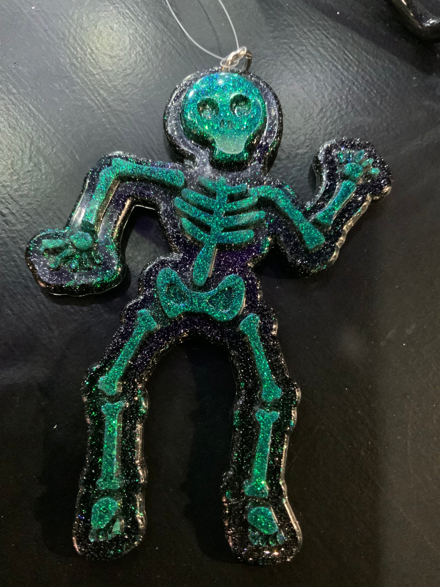 Glitter Skeleton ornament B/G