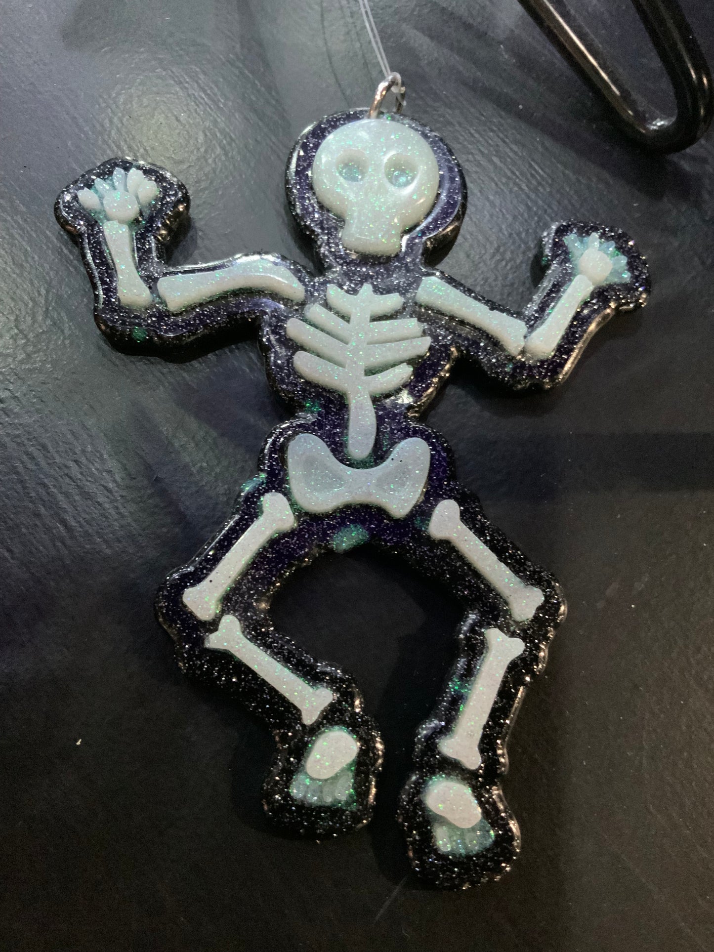 Glitter Skeleton ornament B/W